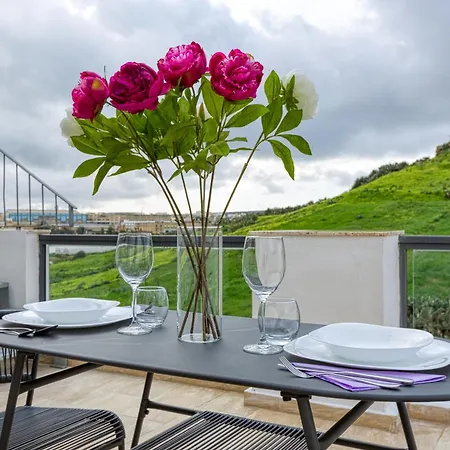 3 Bedrooms Flat Διαμέρισμα
