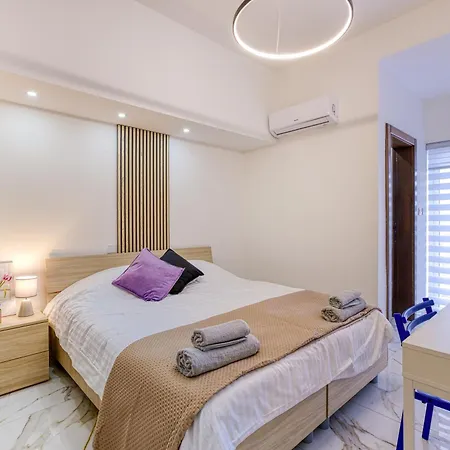 3 Bedrooms Flat