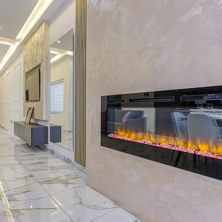 شقة 3 Bedrooms Flat